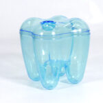 קופסא בצורת שן קטנה תכלת שקוף