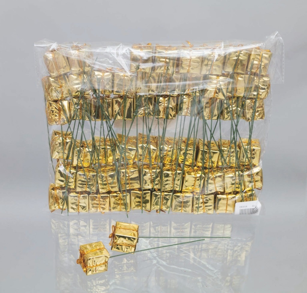 61bc5d056331a زينة للشجرة هدية صغيرة ذهبية - الصورة 1