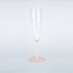 כוסות שמפניה עם רגל גבוהה ורודה