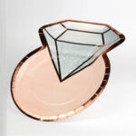 צלחת נייר בצורת יהלום